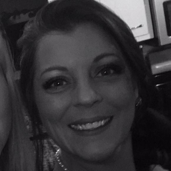 Meet your Posher, Karon - Picture 1 of 1